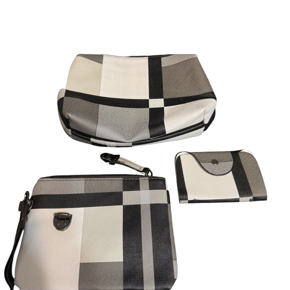 Stylish Black and White Checkered Women's Bag Set - Picture 1 of 3